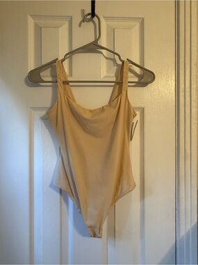 SKIMS Fits Everybody Square Neck Bodysuit